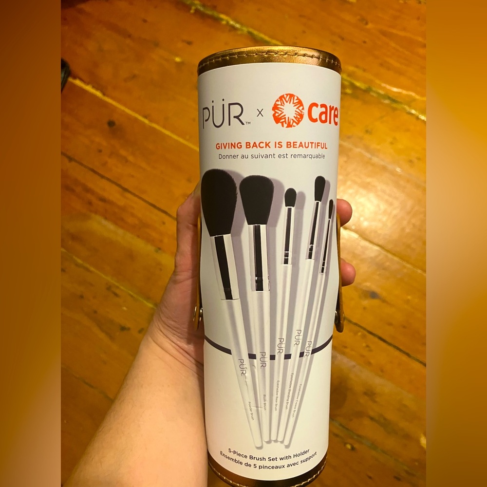 PUR x Care Brush